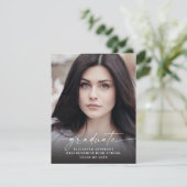 バジェットモダンホワイトスクリプト写真卒業 案内状 (スタンド正面)