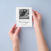 バジェットモノグラム結婚の婚約写真招待状 チラシ (手)