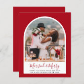 バジェット結婚したメリーアーチフォトレッドホリデーカード (正面/裏面)
