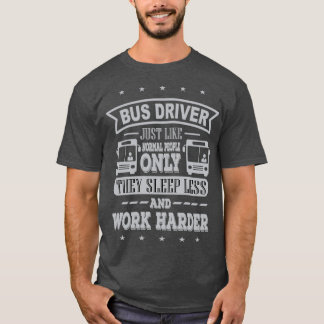 バスの運転手の作業が進む Tシャツ