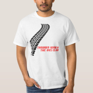 バスクラブ(前部)の下で投げられる Tシャツ