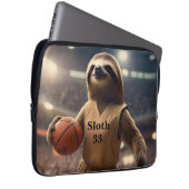 バスケつると:スラム街のナマケモノ ラップトップスリーブ (正面右)