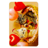 バスケットとハートバルーンにいる2匹のかわいい子猫 マグネット (縦)
