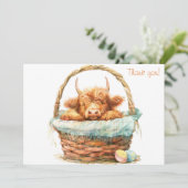 バスケットに入った居心地の良いハイランド牛 サンキューカード (スタンド正面)
