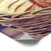 バスケットに入れたパンの新鮮なパン ポスター (角)