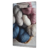 バスケットに入れるクラフトヤーンのスプール クリップボード (左)