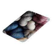 バスケットに入れるクラフトヤーンのスプール マグネット (左側)