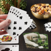 バスケットのゴールデン・リトリーバーの子犬 トランプ (インサイチュ)