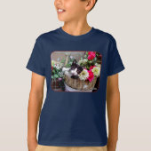 バスケットの中の子猫 Tシャツ (正面)
