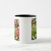 バスケットの大黄の束のクローズアップ マグカップ (中央)