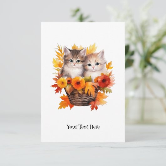 バスケットパーソナライズされたに入ったかわいい子猫 サンキューカード (スタンド正面)