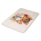 バスケットパーソナライズされたに入ったかわいい子猫 バスマット (アングル)