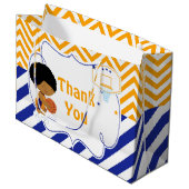 バスケットボールかわいいアフリカ系アメリカ人少年ありがとう ラージペーパーバッグ (正面アングル)