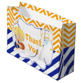 バスケットボールかわいい金髪の男の子ありがとう ラージペーパーバッグ (正面アングル)