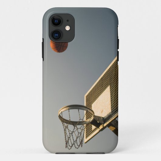 バスケットボールかわいらしギフト Case-Mate iPhoneケース (裏面)
