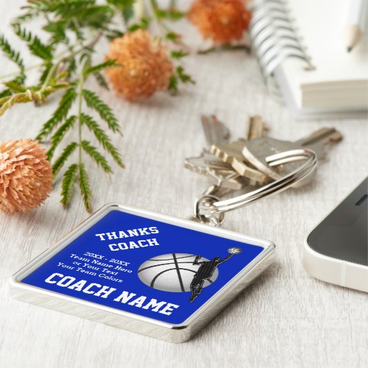 バスケットボールのコーチがあなたのテキストと色をキーチェーンで結ぶ キーホルダー (側面)