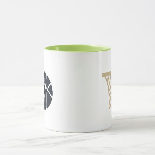 バスケットボールのフープとブルーボールを愛する マグカップ (中央)