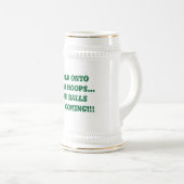 バスケットボールのフープにしっかりつかまれ バスケットボールユーモアマグ ビールジョッキ (正面右)