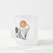 バスケットボールのマグ フロストグラスマグカップ (正面左)