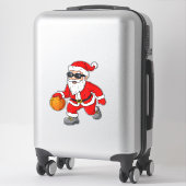 バスケットボールの少年をドリブルするクリスマスサンタクロース シール (スーツケース)