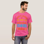 バスケットボールの母の声のバスケットを使わせない Tシャツ (正面フル)