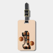 バスケットボールの選手がバスケットボールで1位だ。 ラゲッジタグ (正面縦)