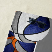 バスケットボールの青い灰色のチームカラーの多く ビーチタオル (インサイチュ)