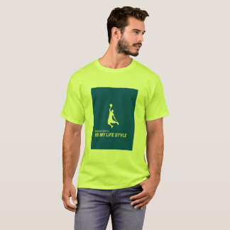 バスケットボールは私のライフスタイル – あなたのゲームを昇格! Tシャツ
