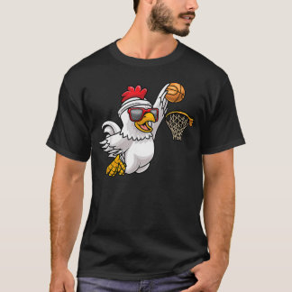 バスケットボールをするニワトリ Tシャツ