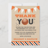 バスケットボールをテーマにした共同ベビーシャワー サンキューカード (正面)