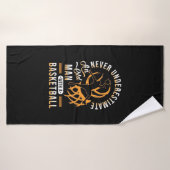 バスケットボールを持つ老人の力 バスタオル (バスタオル)