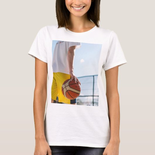バスケットボールアートワーク Tシャツ (正面)