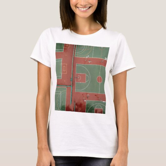 バスケットボールカッコいいギフト Tシャツ (正面)