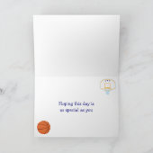 バスケットボールキュートブラックヘアボーイバースデーパーティー カード (内部)