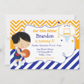 バスケットボールキュートブラックヘアボーイバースデーパーティー 招待状 (正面)