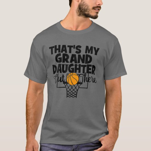 バスケットボールグランドの私の孫娘 Tシャツ (正面)