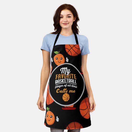 バスケットボールコート料理:バスケットボールをテーマにした エプロン (着用した状態)