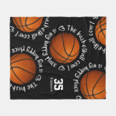 バスケットボールコート私の幸せな場所ガーリースポーツルーム フリースブランケット (正面(横))