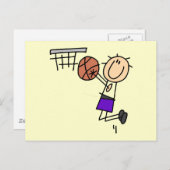 バスケットボールジャンプショット – 紫のTシャツとギフト ポストカード (正面/裏面)