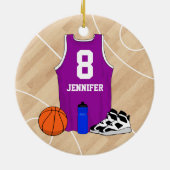 バスケットボールジャージーオンコートマゼンタ セラミックオーナメント (裏面)