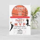 バスケットボールスポーツジャンプマンテーマウーマンガール誕生日 招待状 (スタンド正面)