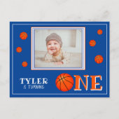 バスケットボールスポーツワンバースデーフォト インビテーションポストカード (正面)