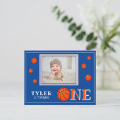 バスケットボールスポーツワンバースデーフォト インビテーションポストカード (スタンド正面)