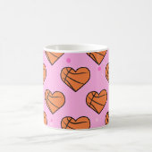 バスケットボールテクスチャハートシェイプ – パターン コーヒーマグカップ (中央)