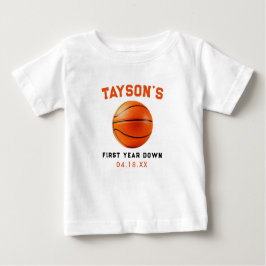 バスケットボールファーストイヤーダウン 1歳誕生日 ベビーTシャツ