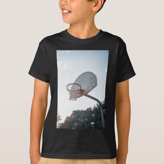 バスケットボールフープ – サンライズ Tシャツ (正面)