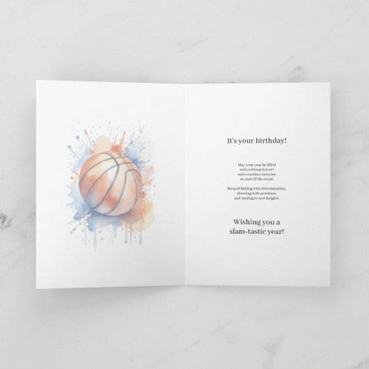 バスケットボールプレーヤースプラッシュウォーターのカラーハッピーバースデー カード (内部)