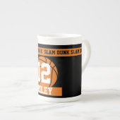 バスケットボール名前をカスタムする時代 ボーンチャイナマグカップ (正面右)