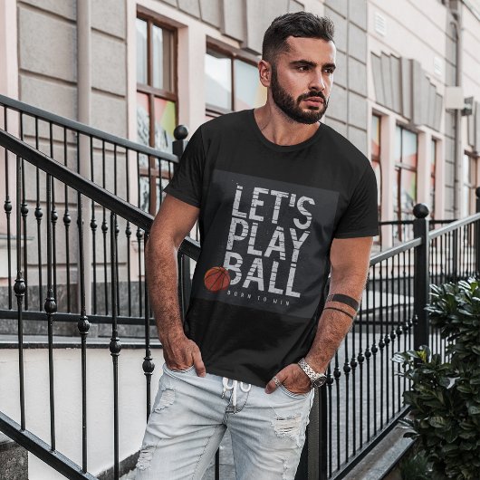 バスケットボール遊がボールを生まれスポーツに勝ち取る Tシャツ