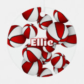 バスケットボール選手のキープサック子供の赤いチームカラー メタルオーナメント (正面)